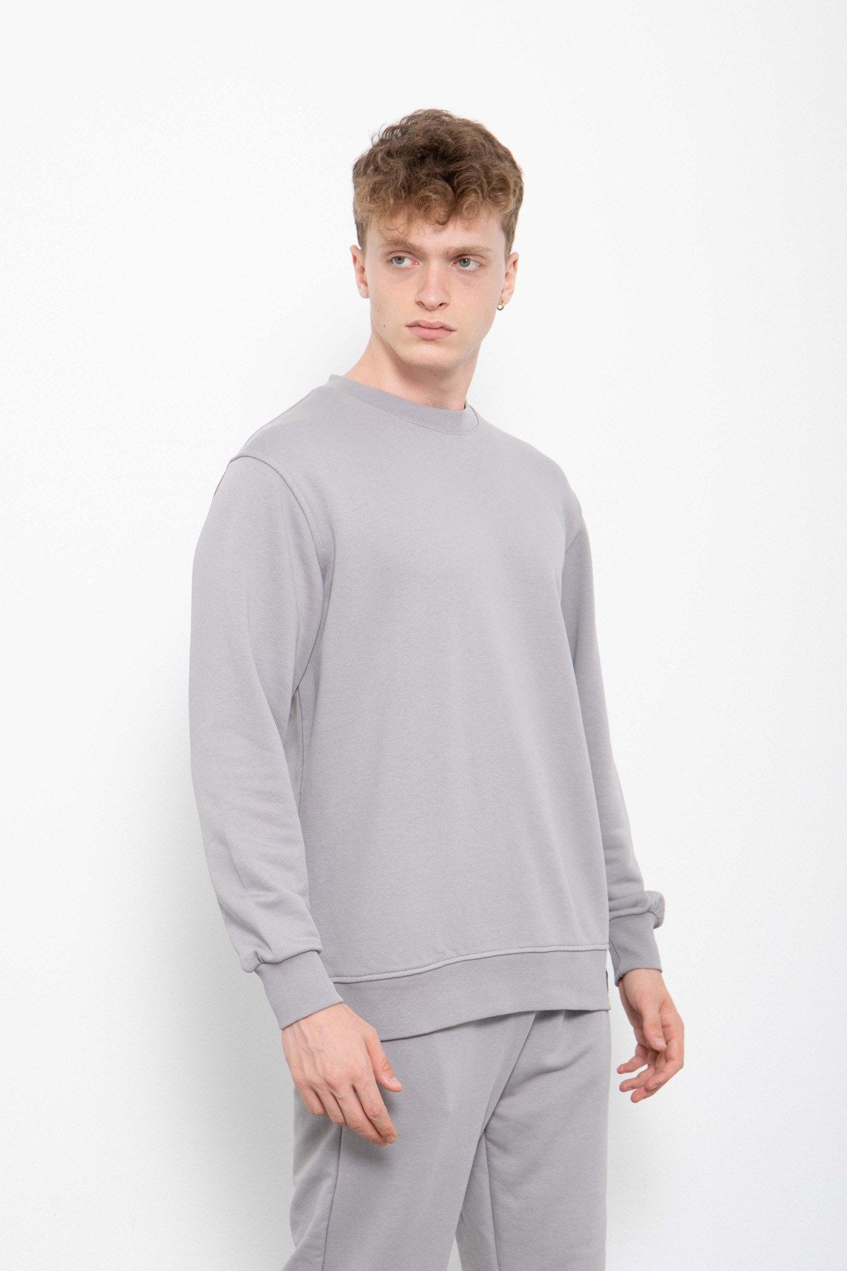 Erkek Regular Basic Şardonsuz Sweatshirt Açık Gri
