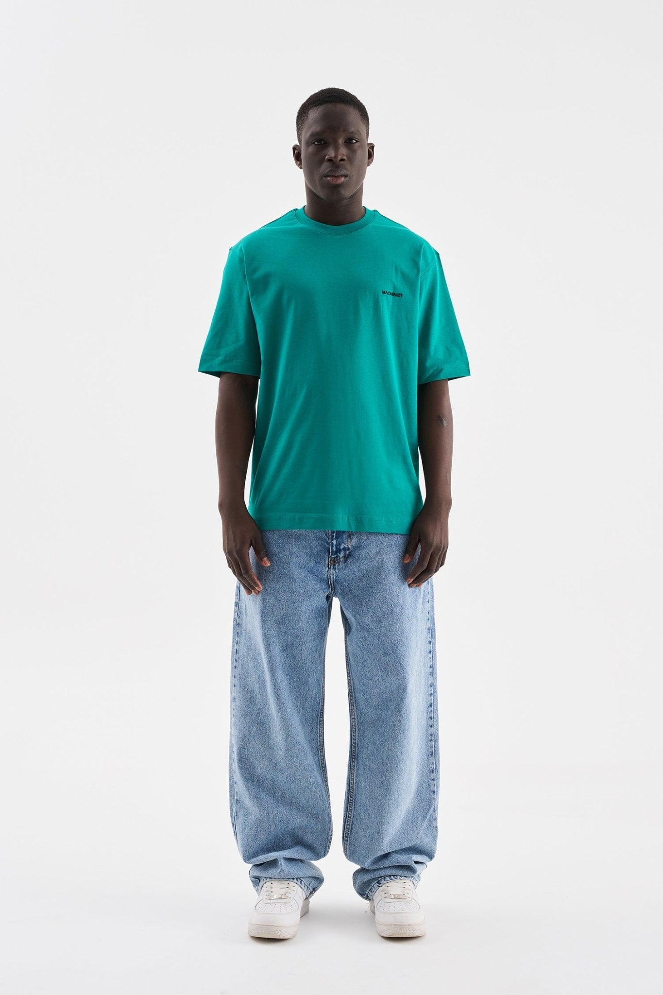 Erkek Basic Relaxed İnce Pamuklu Tişört Benetton Yeşili