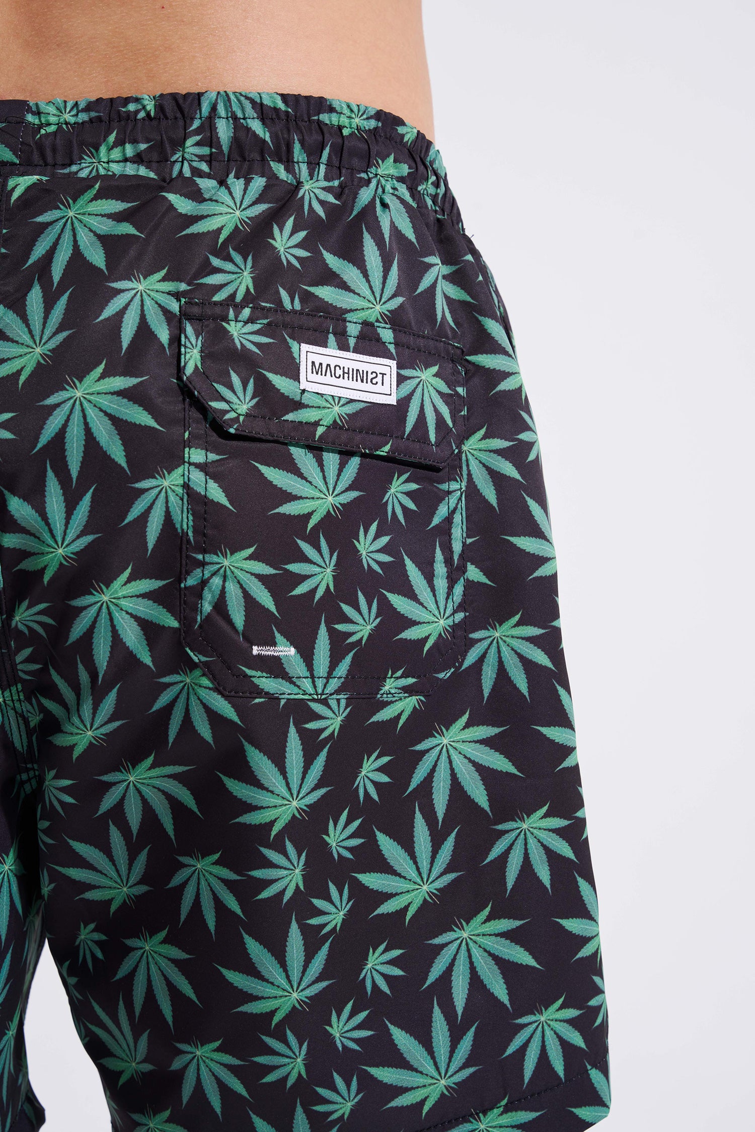 Erkek Cannabis Leaves Deniz Şortu Siyah-Yeşil-4