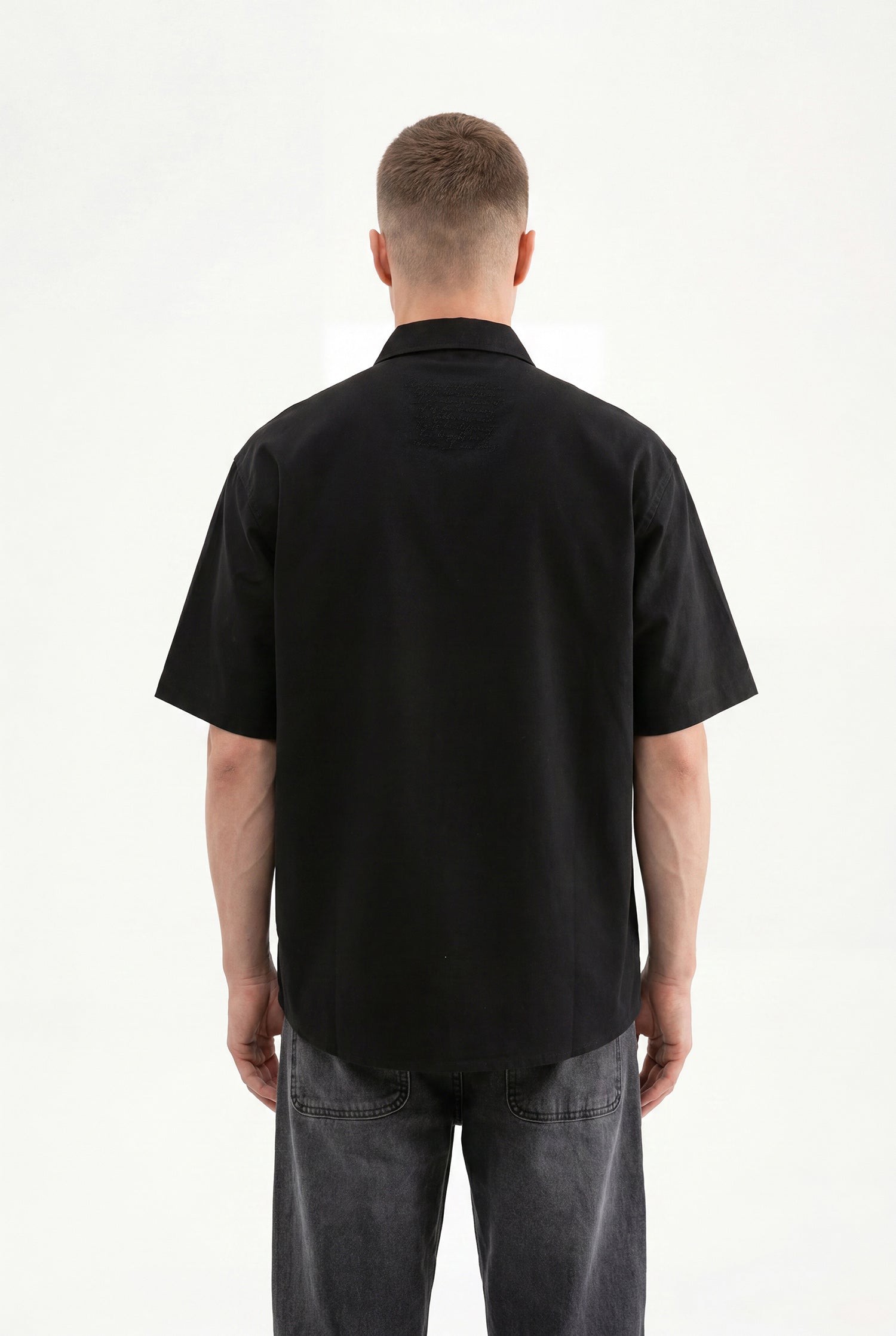 Erkek Çiçek Nakışlı Oversize Gömlek Siyah-3