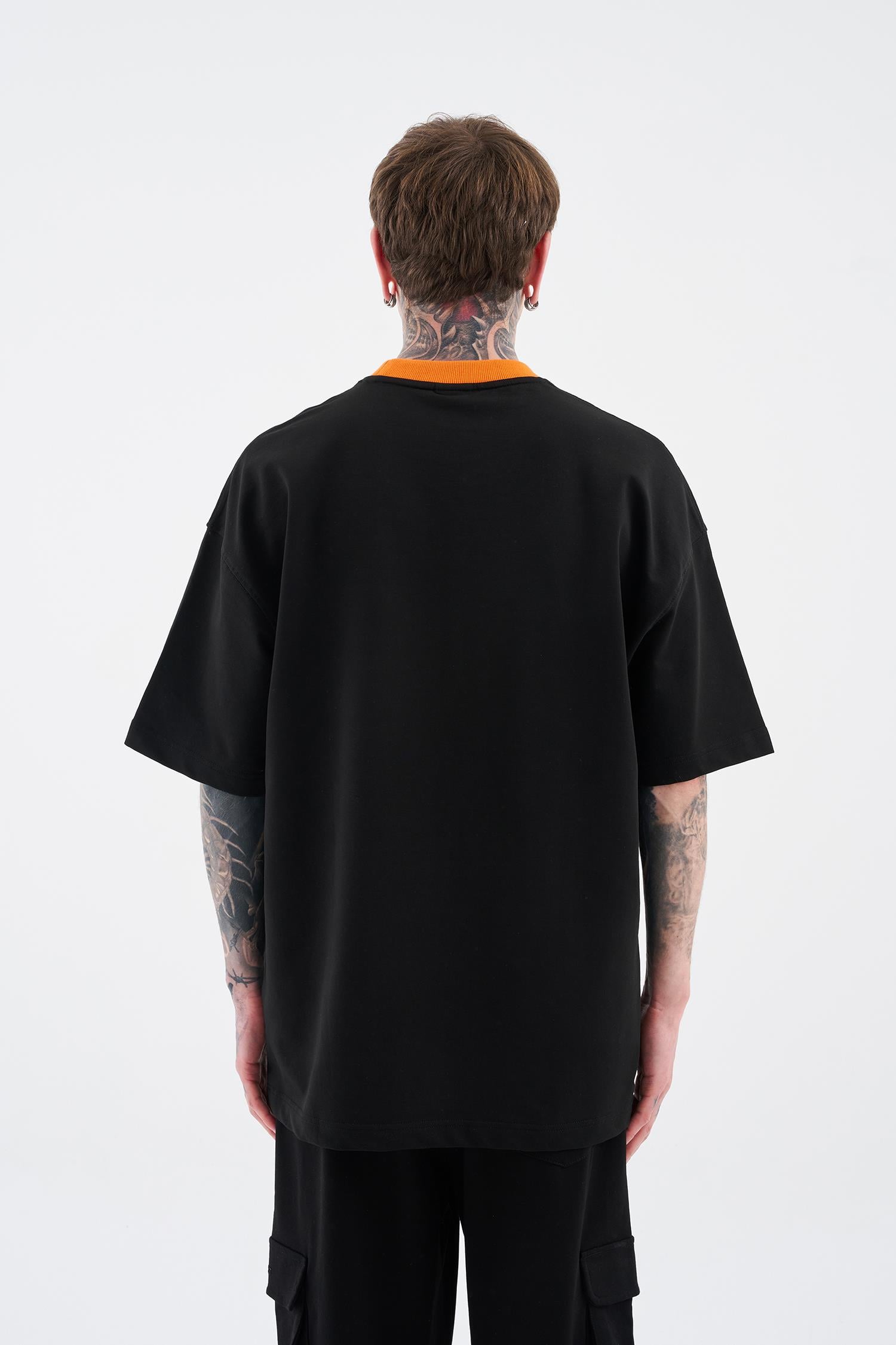Erkek Color Gradient Embroidered Oversi̇ze Ti̇şört Siyah