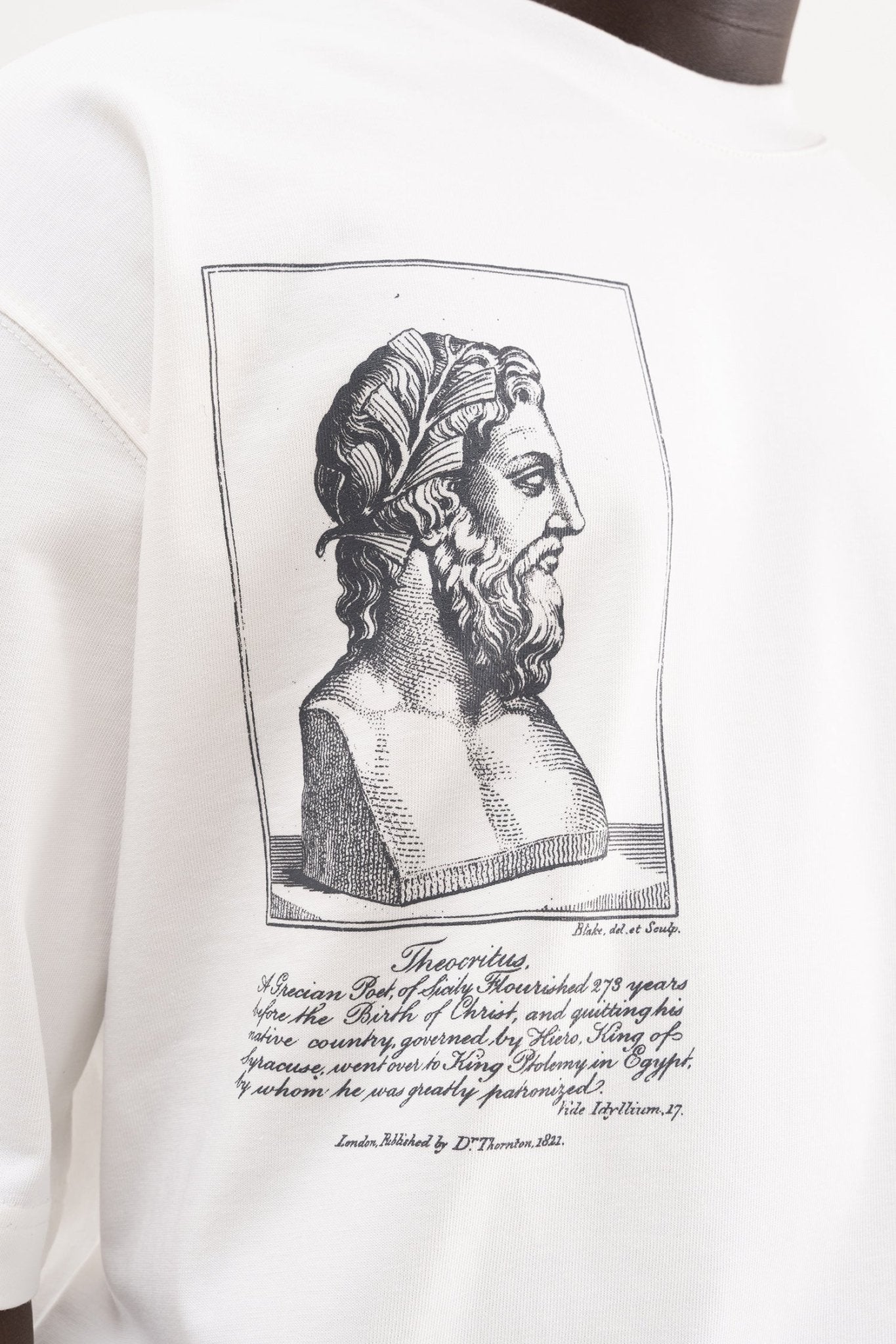 Erkek Epicurus Baskılı Oversize Tişört Ekru