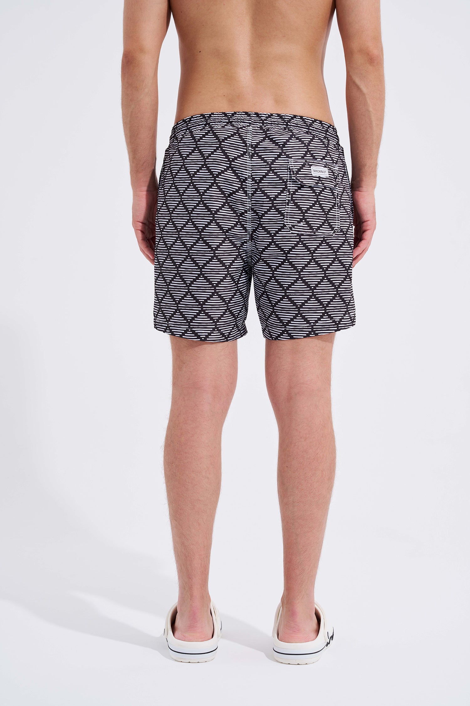 Erkek Geometric Lines Deniz Şortu Siyah
