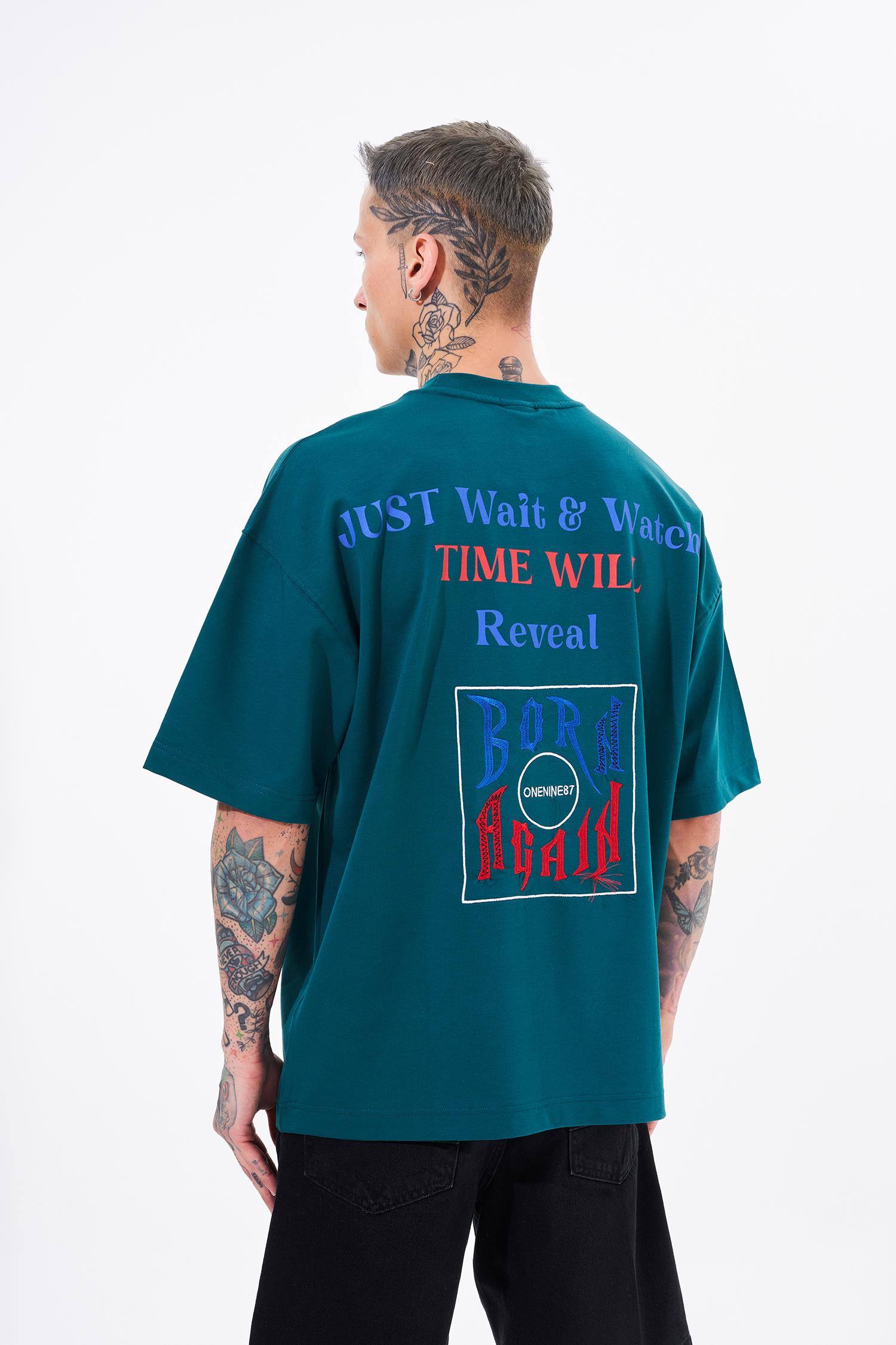 Erkek Just Wait Baskılı Oversize Tişört Yağ Yeşili