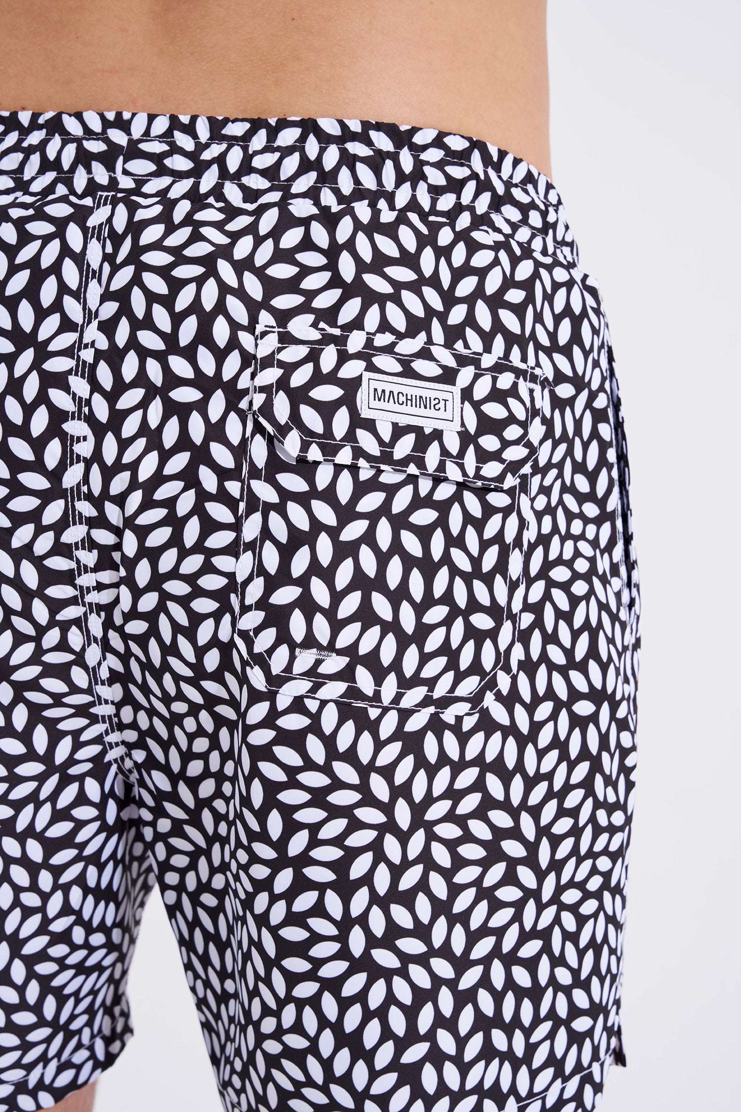 Erkek Leaves Pattern Deniz Şortu Siyah-Beyaz-4