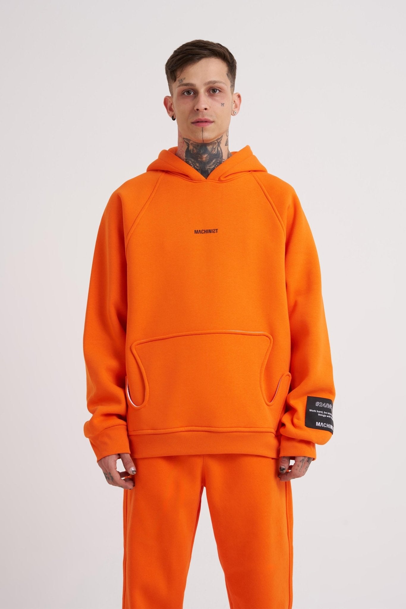 Erkek Machinist Kol Detay Nakışlı Kapüşonlu Sweatshirt Neon Turuncu