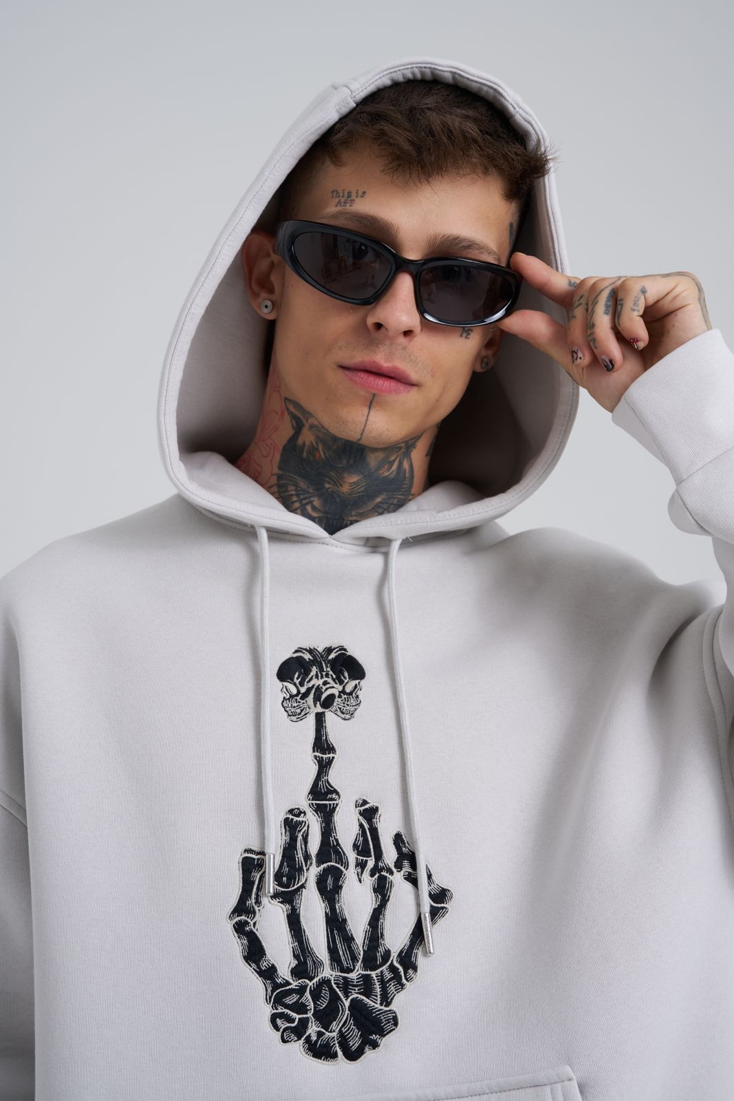 Erkek Middle Finger Baskılı Kapüşonlu Oversize Sweatshirt Uzay Grisi