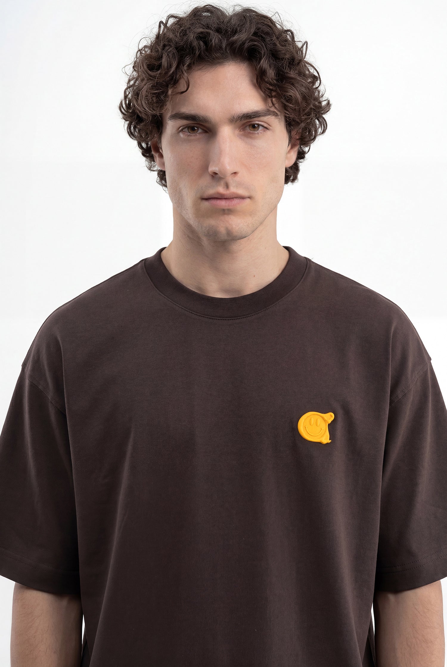Erkek Minimal Baskılı İnterlok Oversize Tişört Koyu Kahverengi