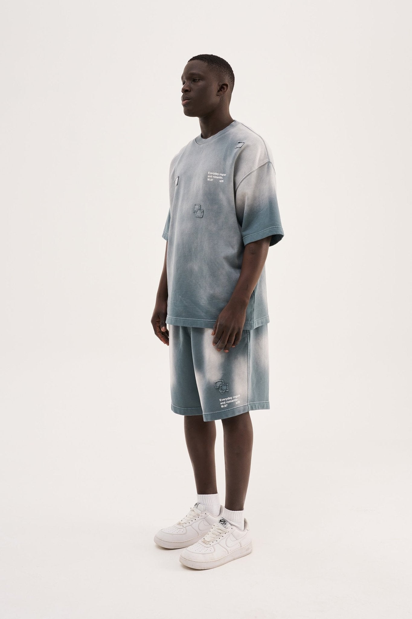 Erkek Minimal Patch Yıkamalı Oversize Tişört Gri