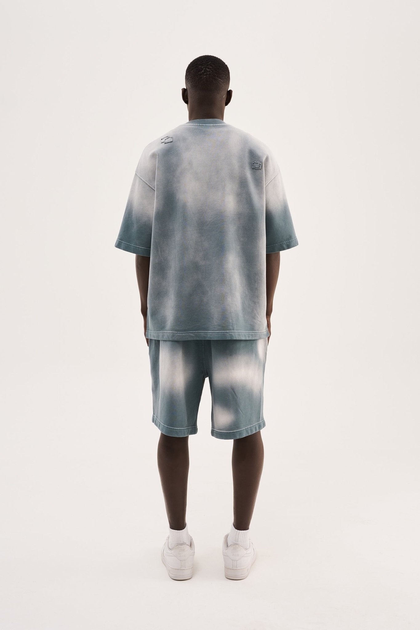 Erkek Minimal Patch Yıkamalı Oversize Tişört Gri