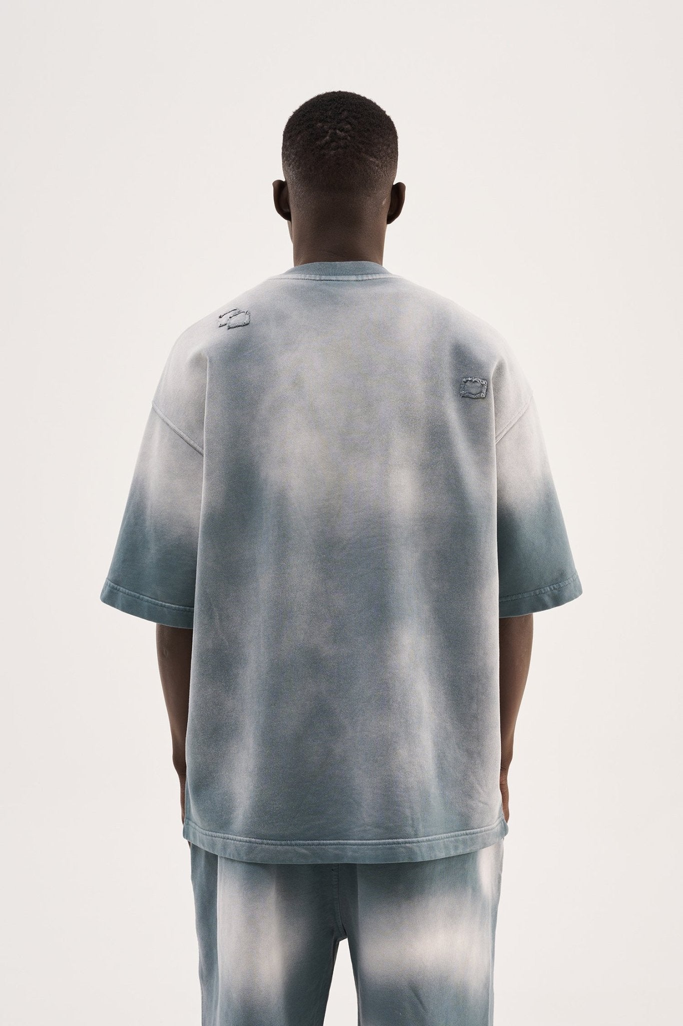 Erkek Minimal Patch Yıkamalı Oversize Tişört Gri