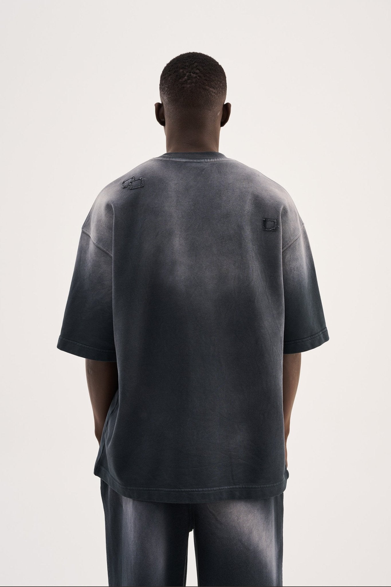 Erkek Minimal Patch Yıkamalı Oversize Tişört Siyah