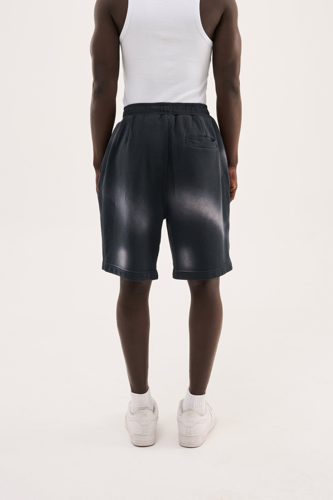 Erkek Minimal Patched Yıkamalı Oversize Şort Siyah