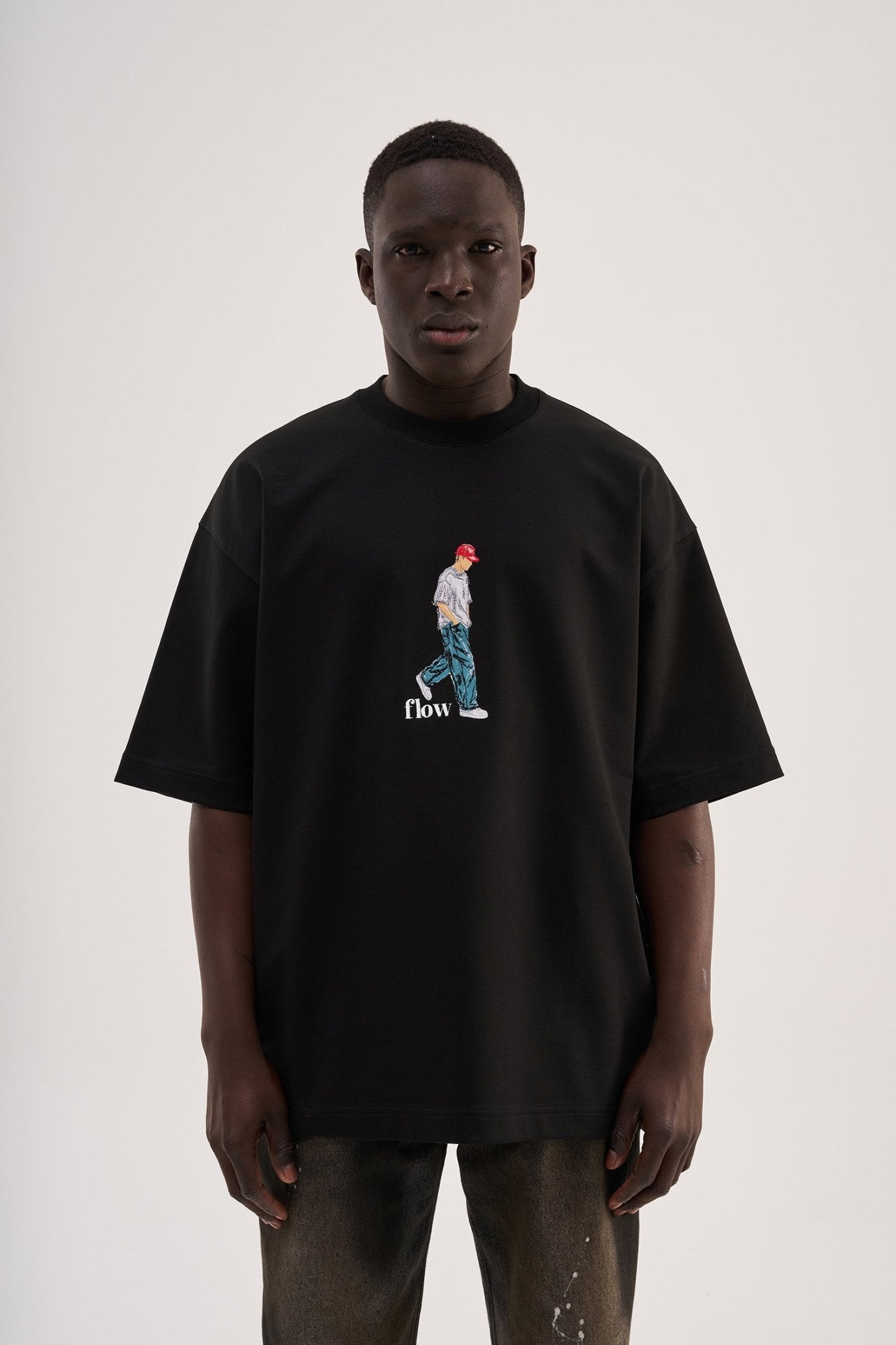 Erkek Minimal Baskılı ve Nakışlı Oversize Tişört Siyah