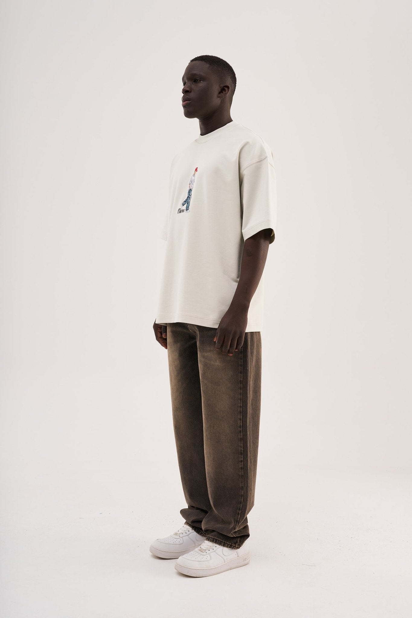 Erkek Minimal Baskılı ve Nakışlı Oversize Tişört Uzay Grisi