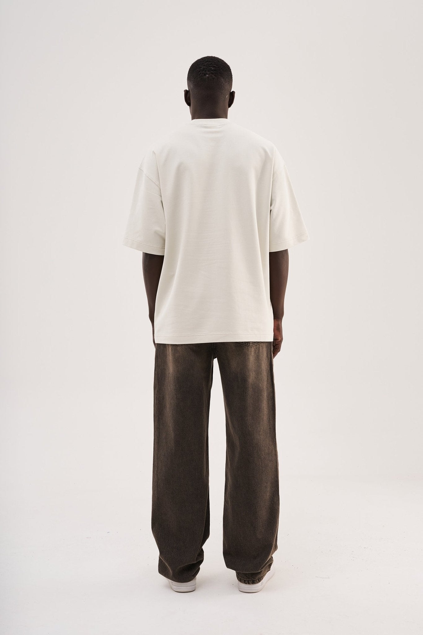 Erkek Minimal Baskılı ve Nakışlı Oversize Tişört Uzay Grisi