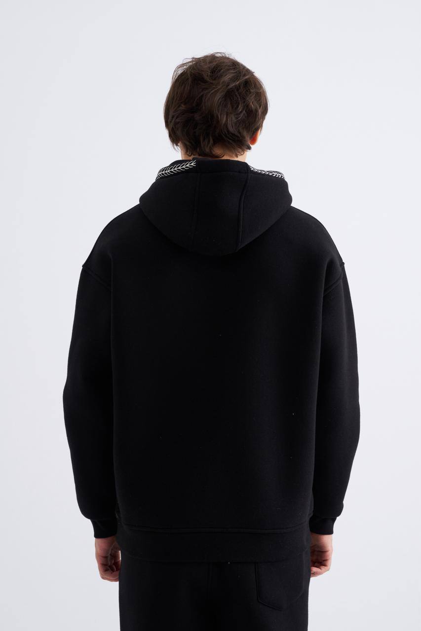 Erkek Nakış Detaylı Kapüşonlu Sweatshirt Siyah