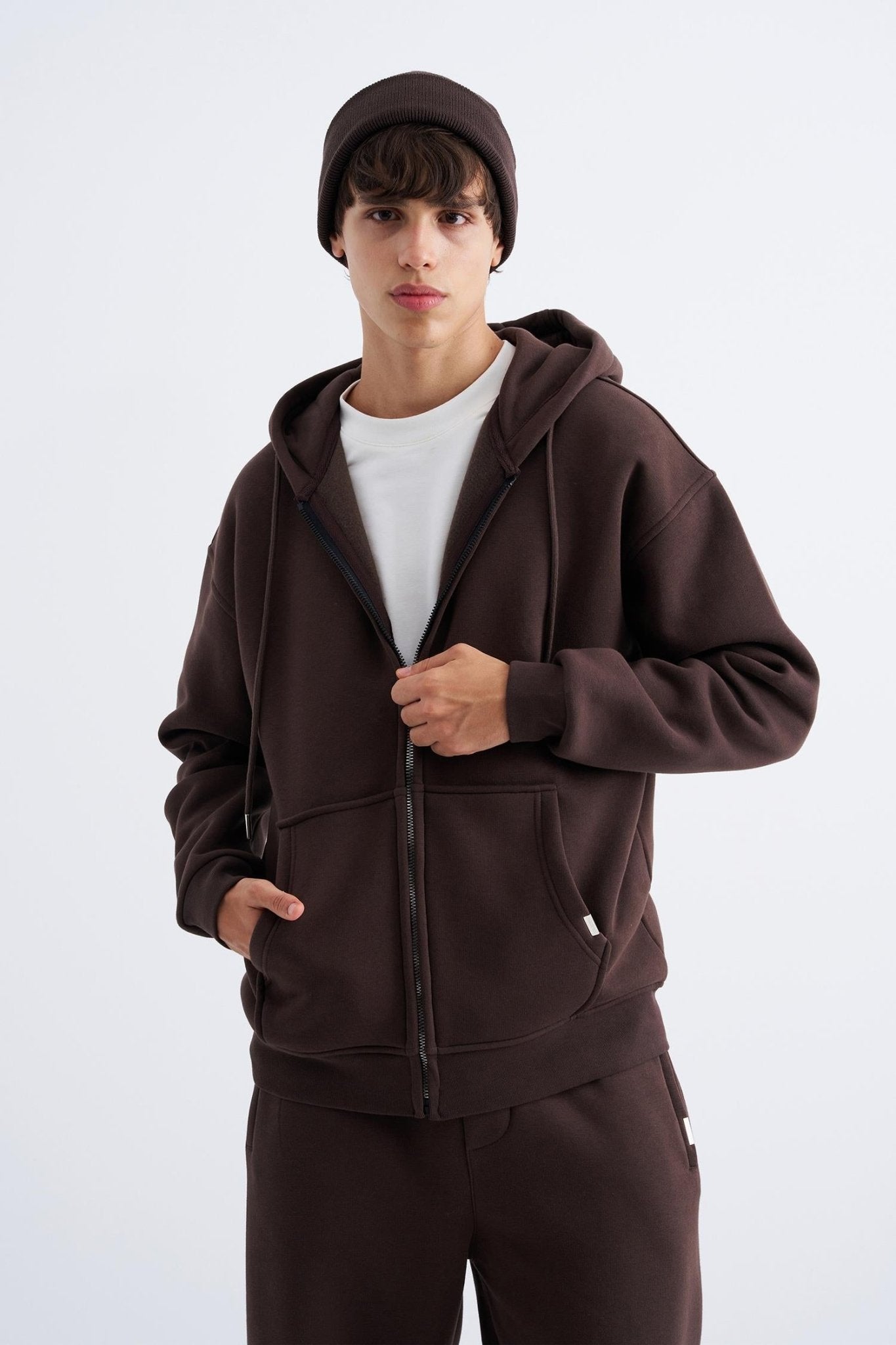 Erkek Oversize Fermuarlı Cepli Kapüşonlu Basic Sweatshirt Koyu Kahverengi