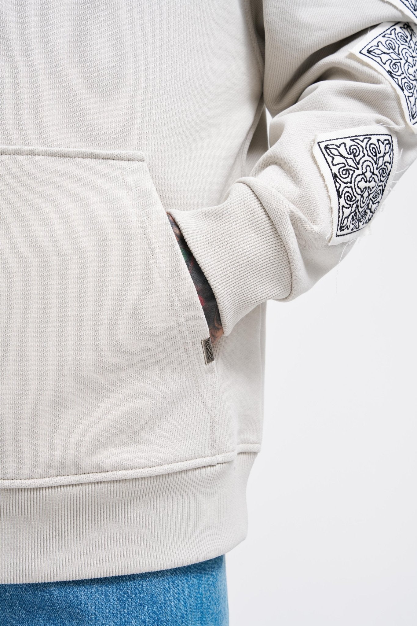 Erkek Patched Ethnic Kapüşonlu Sweatshirt Uzay Grisi