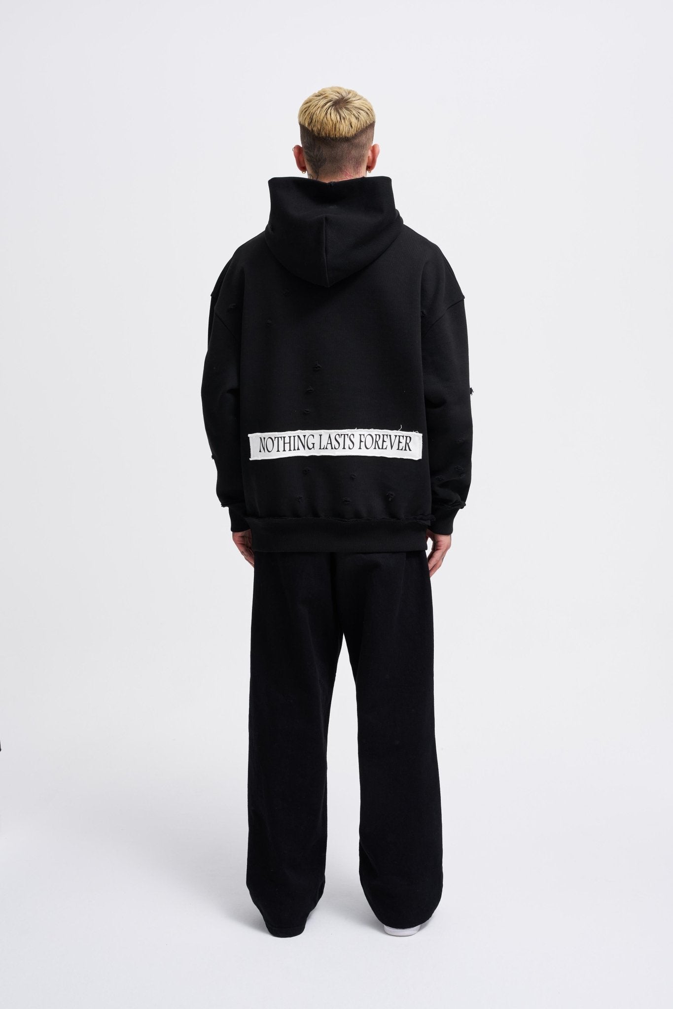 Erkek Printed and Patched Kapüşonlu Sweatshirt Siyah