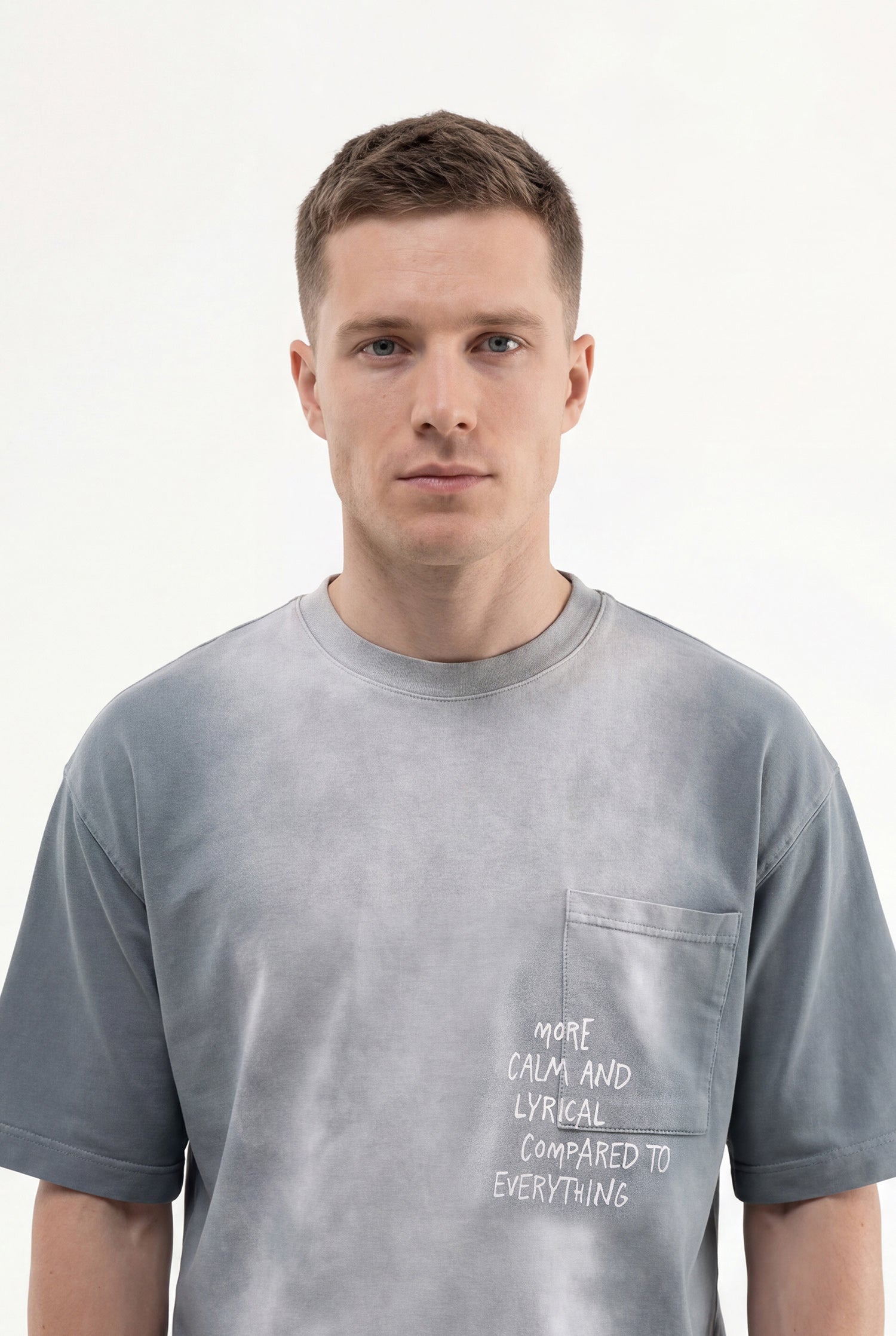 Erkek Printed Pocket Oversize Tişört Gri