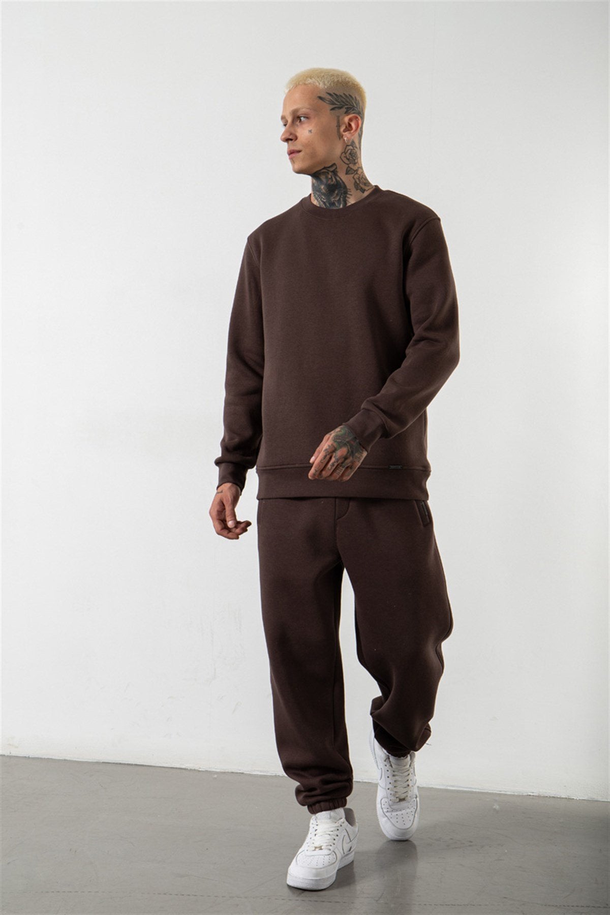 Erkek Regular Bisiklet Yaka Basic Sweatshirt Kahverengi
