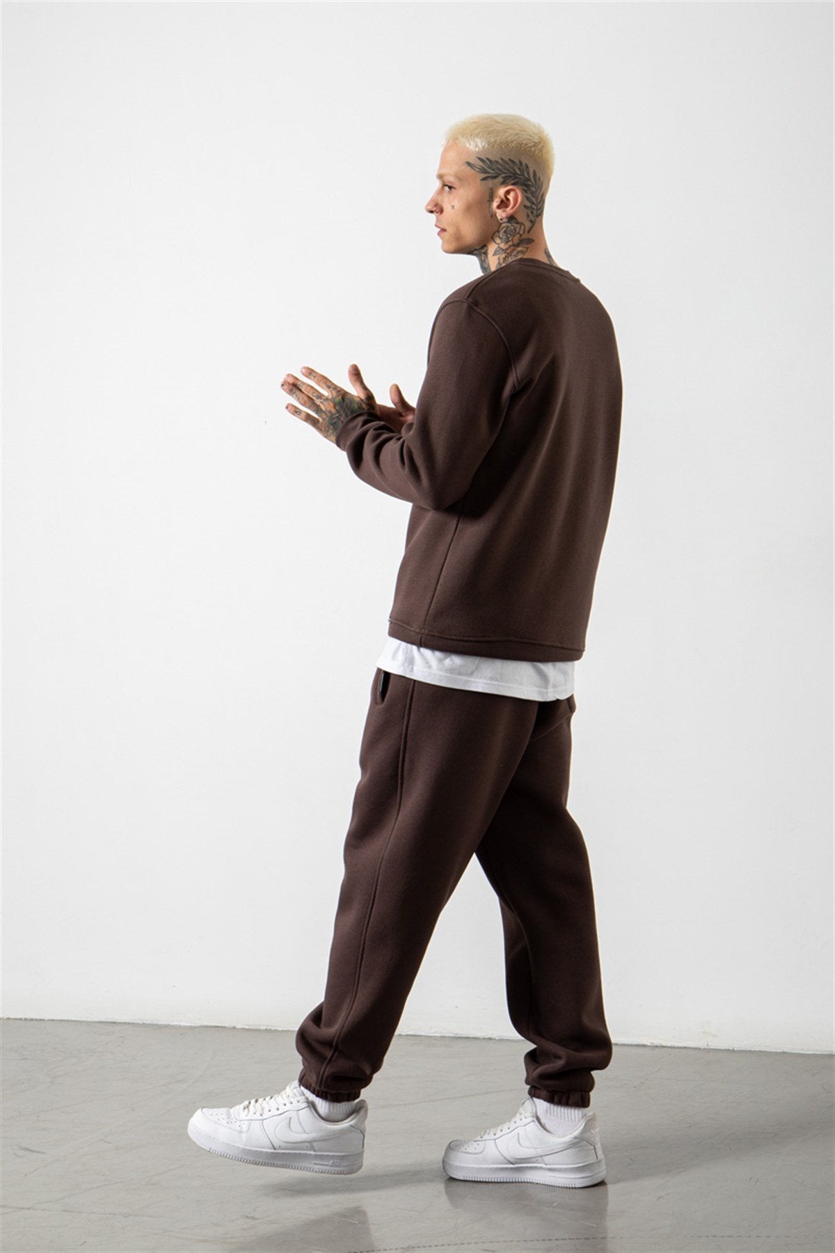 Erkek Regular Bisiklet Yaka Basic Sweatshirt Kahverengi