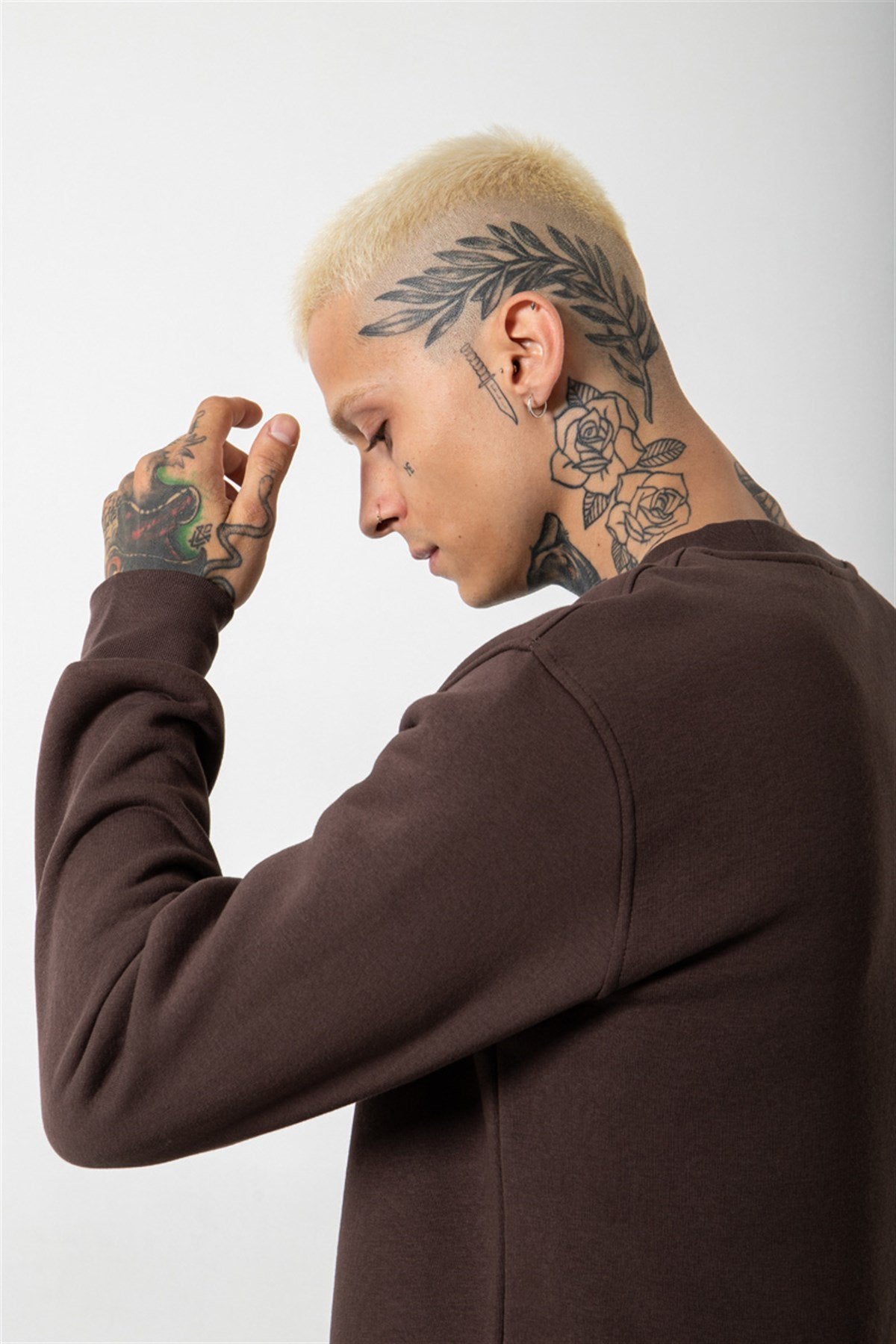 Erkek Regular Bisiklet Yaka Basic Sweatshirt Kahverengi