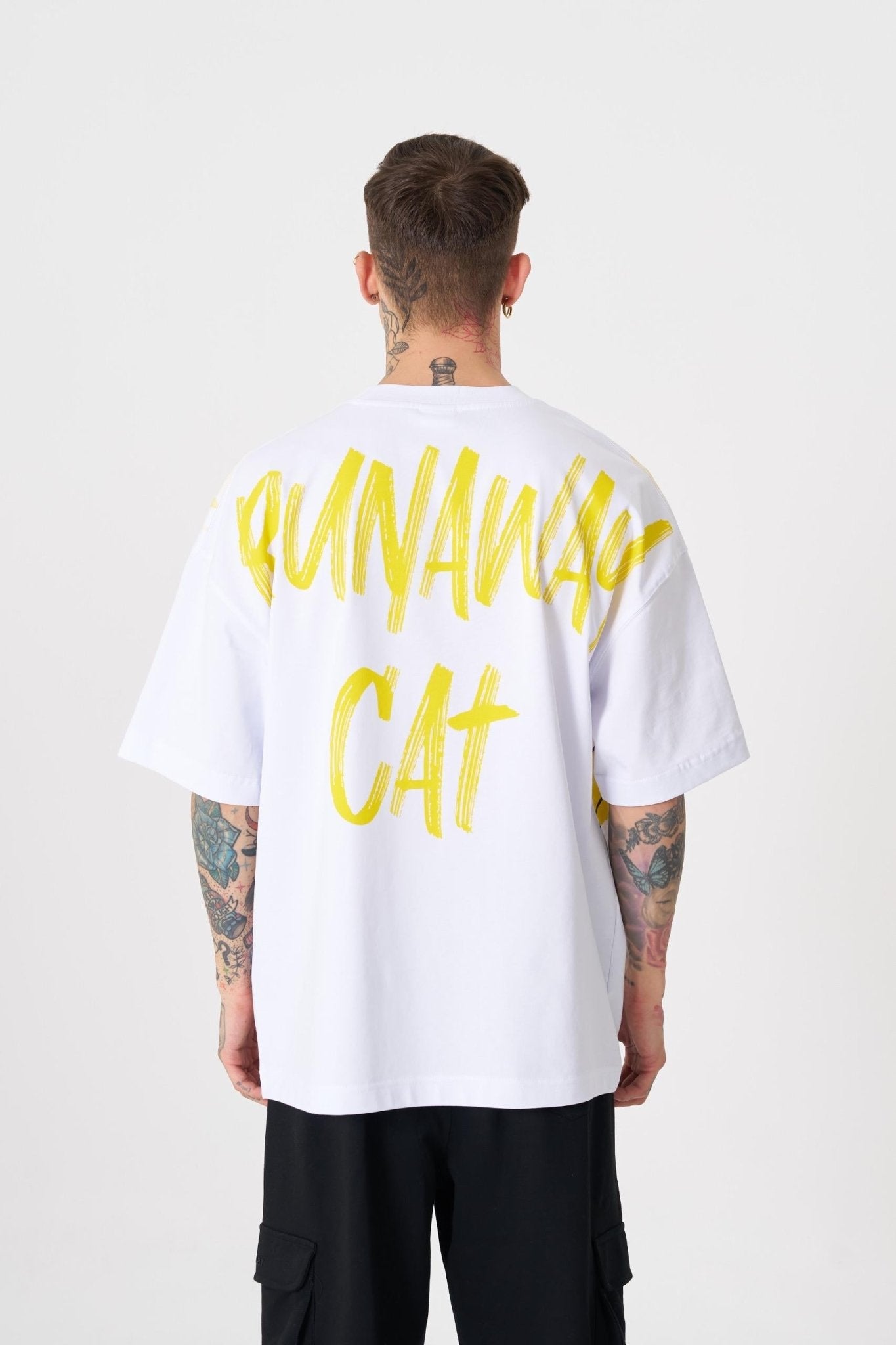 Erkek Runaway Cat Baskılı Oversize Tişört Beyaz