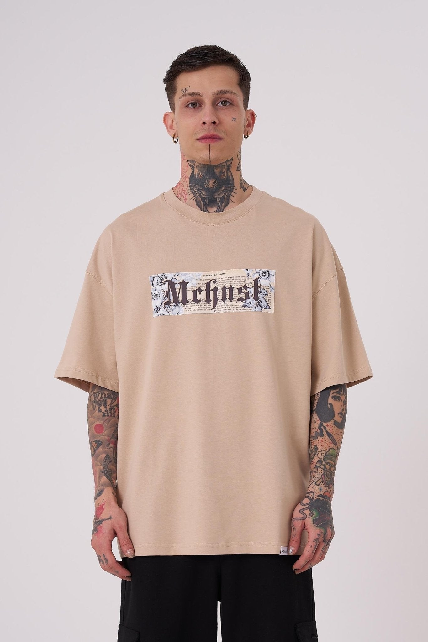 Erkek Savage World Baskılı Oversize Tişört Bej