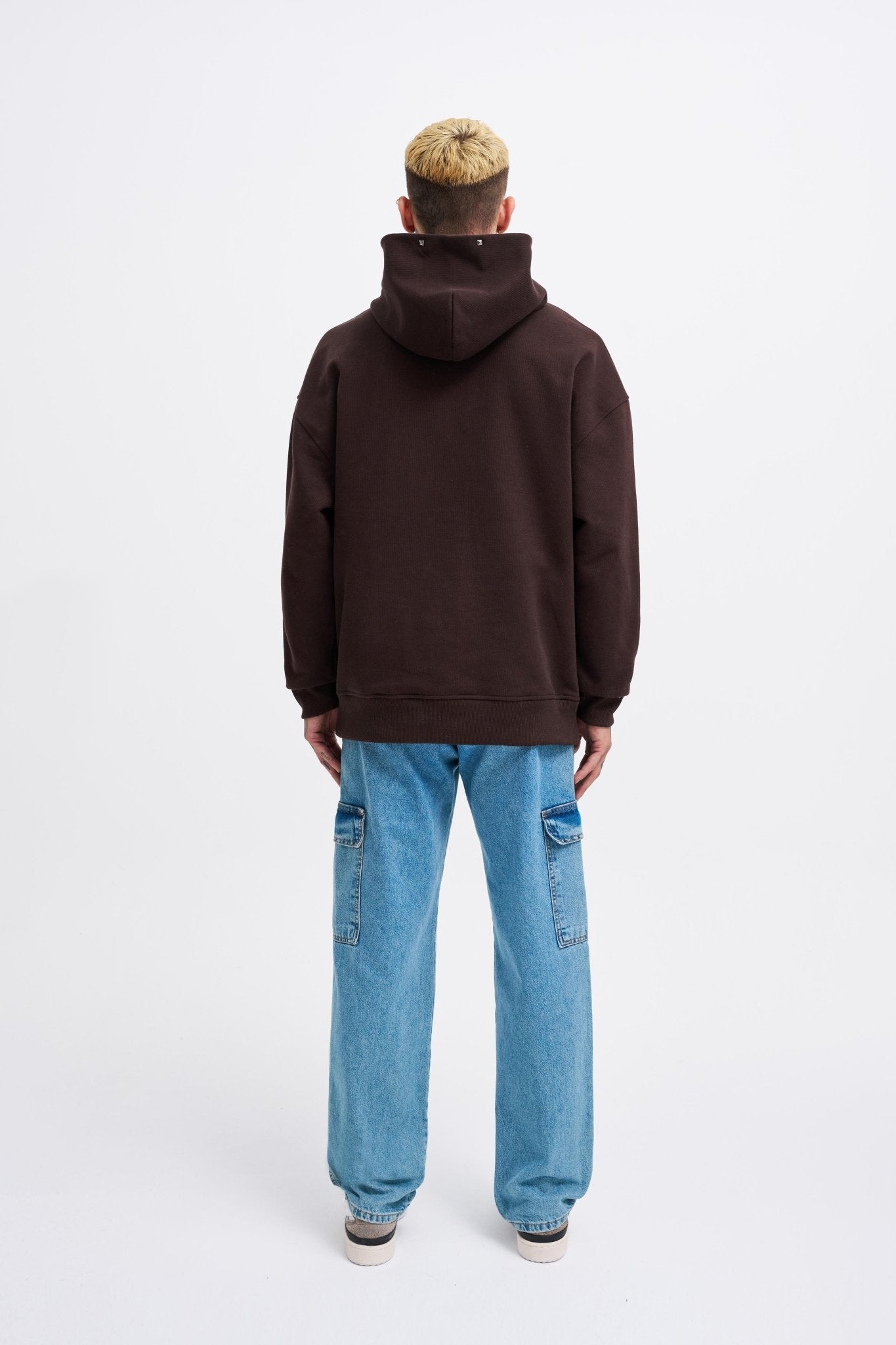 Erkek Studded Kapüşonlu Sweatshirt Koyu Kahverengi