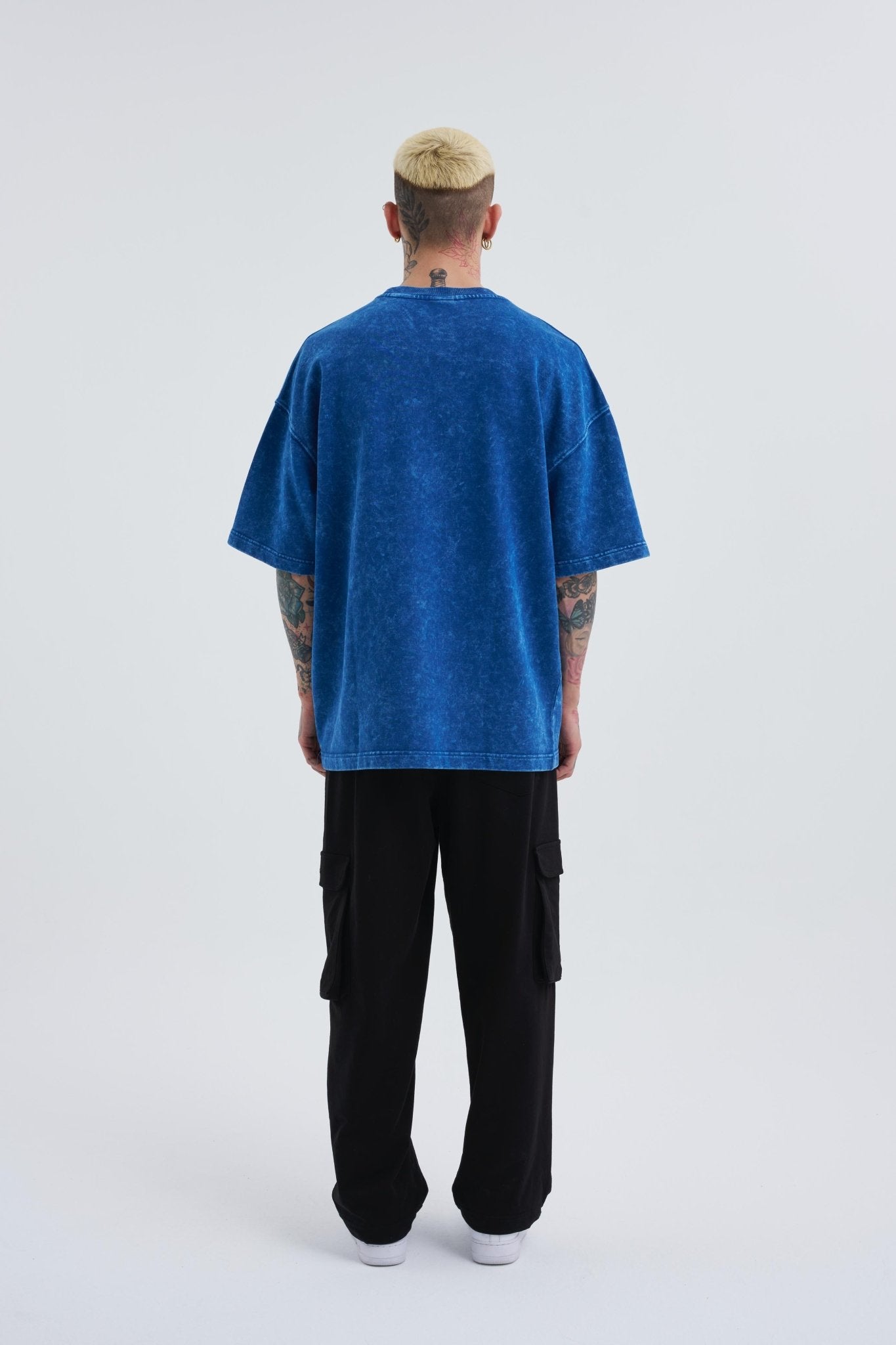 Erkek Yıkamalı Nakışlı Oversize Tişört Indigo Efektli