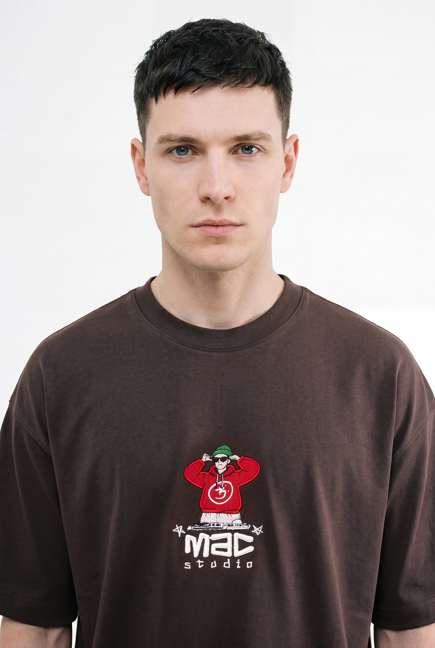 Erkek Mac Studio Interlok Oversize Tişört Koyu Kahverengi
